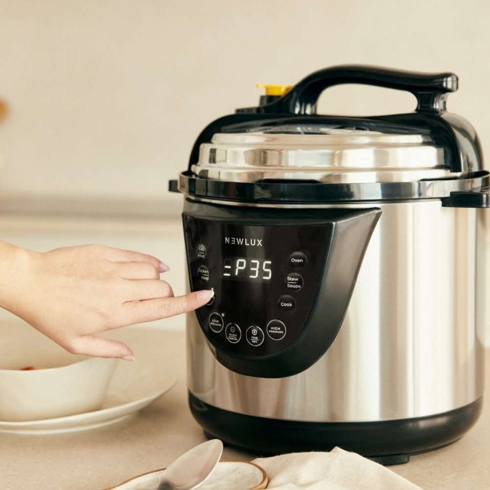 NEWLUX Olla Programable Chef Pot V110 Ollas a Presión Eléctrica, 10 Menús, 1000W, 6L, Programable 24 h, Efecto Presurización